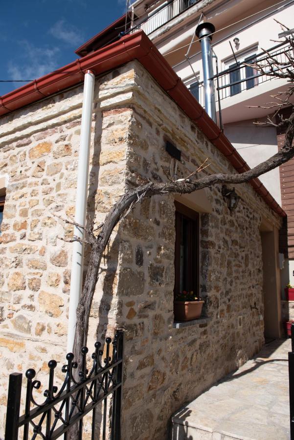 卡尔派尼西翁Το Πέτρινο Της Γιαγιάς Μαρίκας公寓 外观 照片